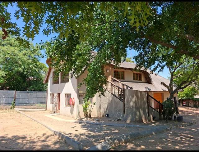 BUSINESS PROPERTY TO RENT IN CHARTWELL A.H.